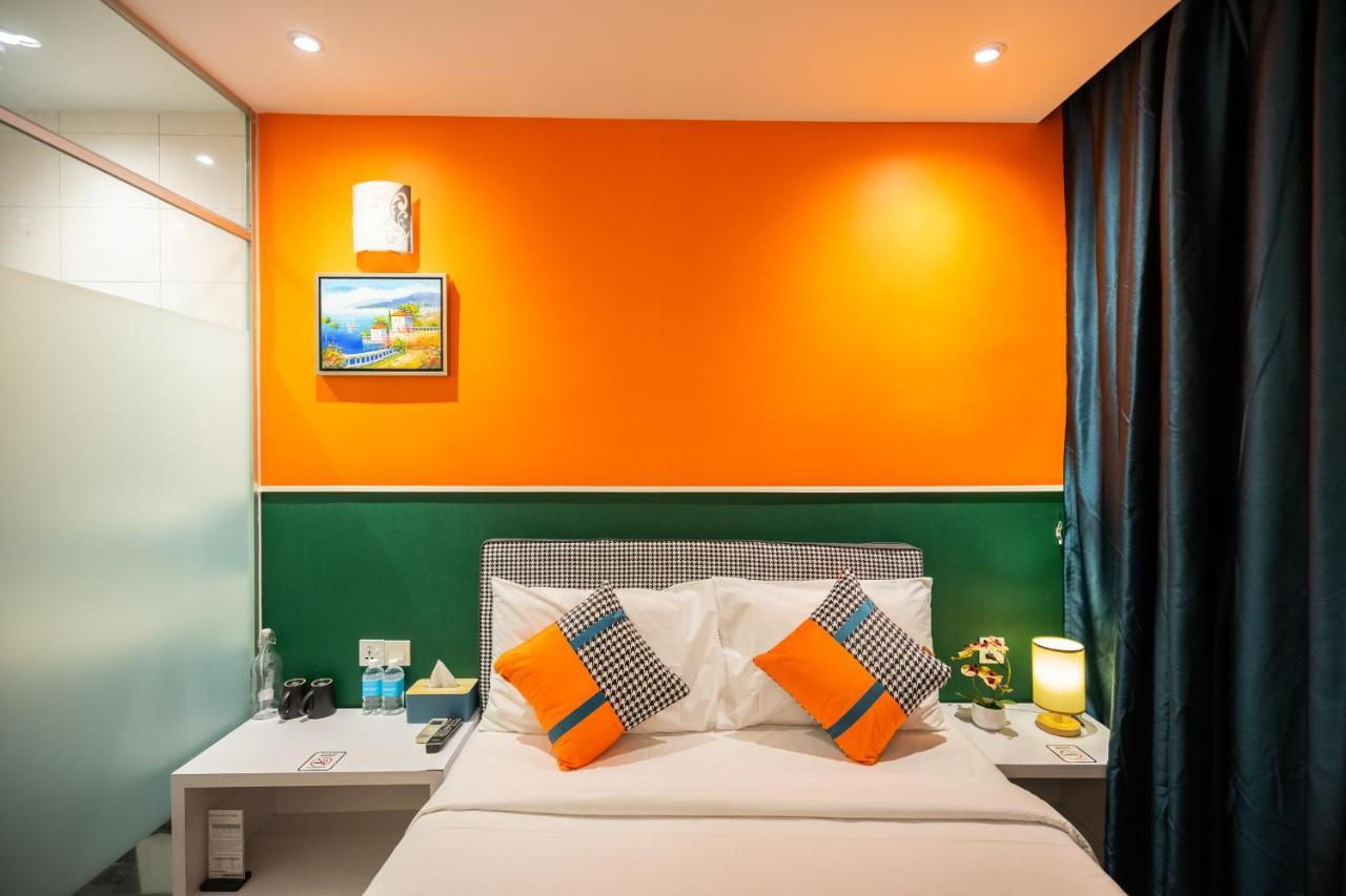 Link Hotel George Town Exterior foto