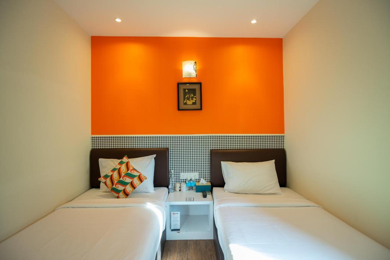 Link Hotel George Town Exterior foto
