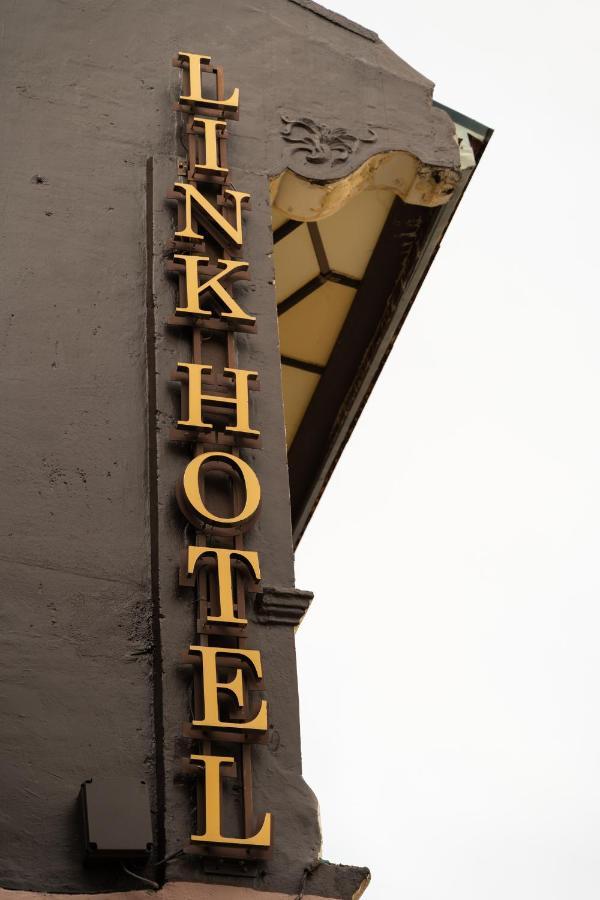 Link Hotel George Town Exterior foto